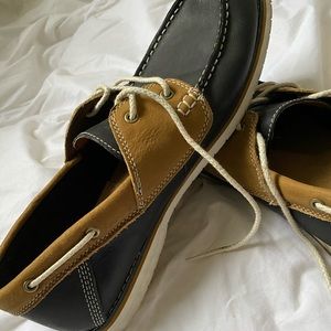 WORN ONCE: MEN'S ATLANTIS BREAK LEATHER BOAT SHOES
